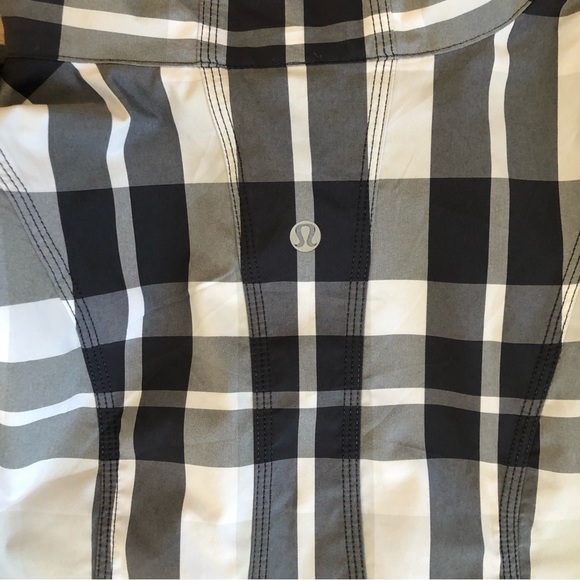 Like New Lululemon jacket - Picture 8 of 12